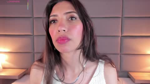 Snapshot of miss_veronicaa chatting on 01-30-25, 02:36 Veronica summer 7AM to 1500 PM hour GMT-5 online show from 01-30-25, 02:36