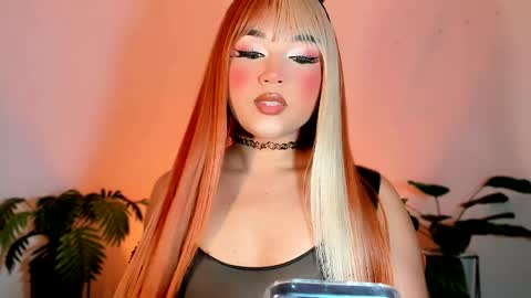Snapshot of miss_zz chatting on 05-17-26, 12:01 miss_zz online show from 05-17-26, 12:01
