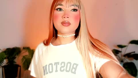 Snapshot of miss_zz chatting on 05-26-26, 06:04 miss_zz online show from 05-26-26, 06:04