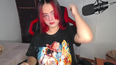 Snapshot of missakamee_420 chatting on 12-28-24, 02:42 violeta online show from 12-28-24, 02:42