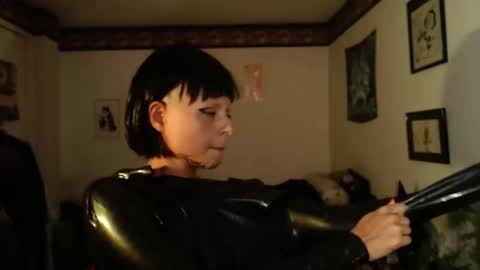 Snapshot of missanarky chatting on 02-11-25, 11:12 Anarkitten online show from 02-11-25, 11:12