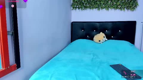 Snapshot of missannydreams chatting on 07-11-26, 02:09 anny online show from 07-11-26, 02:09