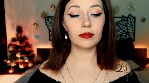 The divine Beverly online show from 12-21-24, 06:23