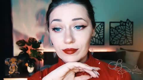 The divine Beverly online show from 02-15-25, 07:28