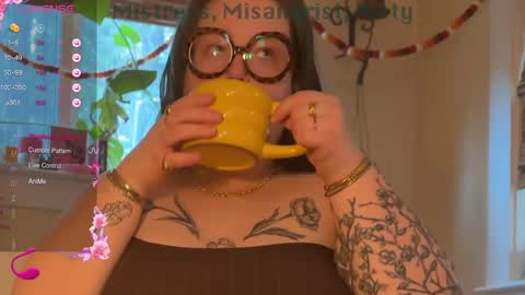 Snapshot of missbika chatting on 12-24-24, 10:39 Miss Bika online show from 12-24-24, 10:39