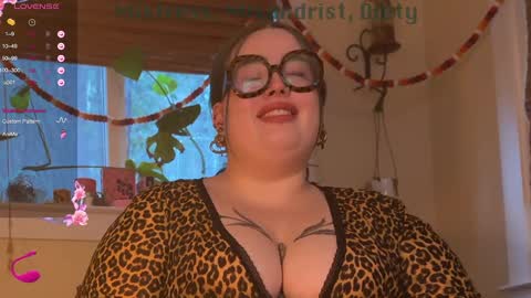 Snapshot of missbika chatting on 01-03-25, 08:54 Miss Bika online show from 01-03-25, 08:54