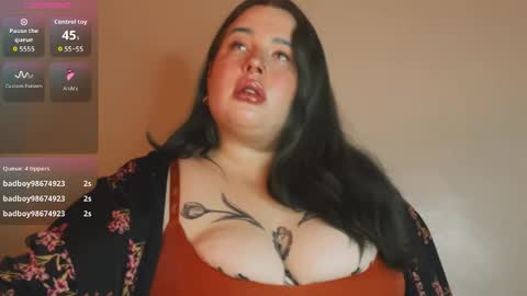 Snapshot of missbika chatting on 11-04-25, 05:23 Miss Bika online show from 11-04-25, 05:23