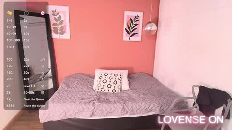 Miss Evelyn  online show from 12-28-24, 02:54