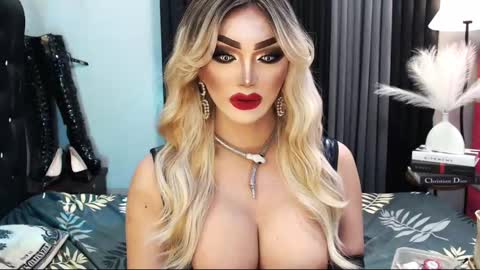 Snapshot of misschannel4sub chatting on 02-17-25, 10:14 PRIESTESS CHANNEL online show from 02-17-25, 10:14