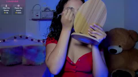 Snapshot of misschelsea01 chatting on 09-11-25, 08:31 Chelsea online show from 09-11-25, 08:31