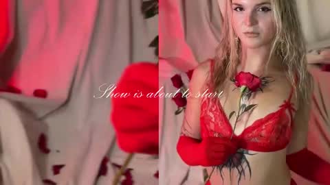 Snapshot of misschloe__ chatting on 02-14-25, 11:20 Chloe freelance model Please your thumbs up are important online show from 02-14-25, 11:20