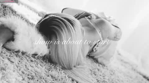 Chloe freelance model Please your thumbs up are important  online show from 04-21-26, 12:45