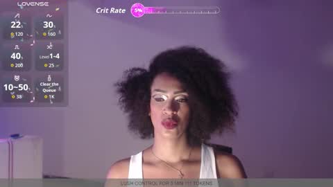 Snapshot of misscruzxz chatting on 10-30-25, 12:34 Donna di Diamanti online show from 10-30-25, 12:34