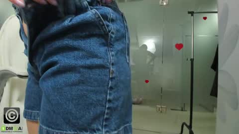 Snapshot of missdominna chatting on 04-21-26, 02:51 Miss Domina online show from 04-21-26, 02:51