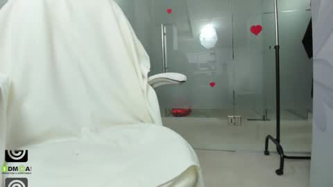 Snapshot of missdominna chatting on 04-23-26, 02:57 Miss Domina online show from 04-23-26, 02:57