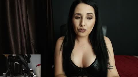 Snapshot of missdyaa chatting on 09-23-25, 09:29 Miss online show from 09-23-25, 09:29