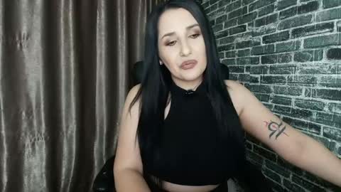 Snapshot of missdyaa chatting on 04-30-26, 10:58 Miss online show from 04-30-26, 10:58