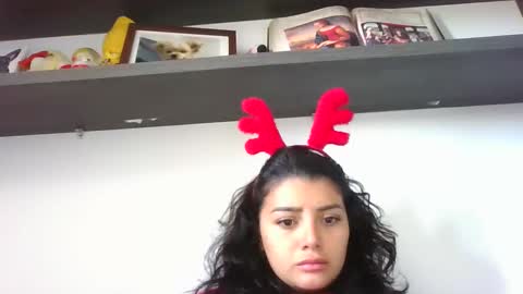 Snapshot of misselii chatting on 02-01-25, 03:07 melodie online show from 02-01-25, 03:07