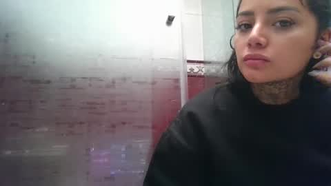 Snapshot of misselii chatting on 10-01-25, 12:44 melodie online show from 10-01-25, 12:44