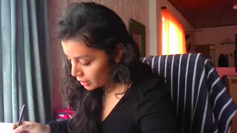 Snapshot of misselii chatting on 10-12-25, 04:06 melodie online show from 10-12-25, 04:06