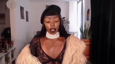 Emilie Diaz online show from 04-15-26, 03:30