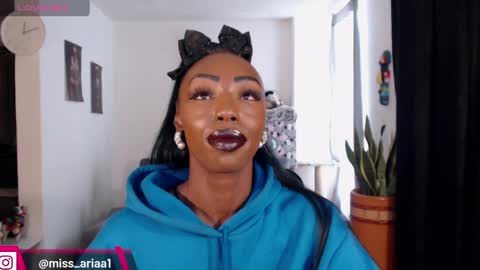 Emilie Diaz online show from 05-15-26, 04:47