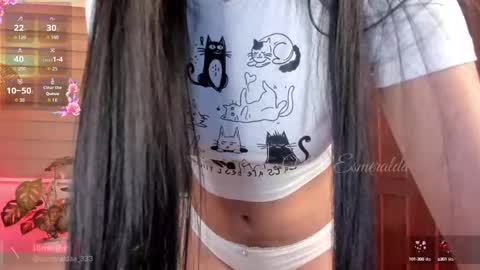 Snapshot of missesmeralda chatting on 09-30-25, 09:53 Julieta Arboleda but i like call me esme online show from 09-30-25, 09:53