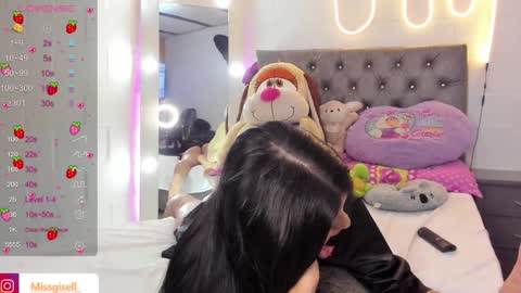 Gisell   Gigi online show from 01-04-25, 08:37