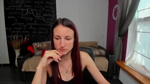 Snapshot of missis_sofiia chatting on 06-28-26, 05:46 Sofia online show from 06-28-26, 05:46