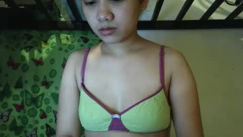 Snapshot of missjona08 chatting on 01-12-26, 06:24 Jona online show from 01-12-26, 06:24