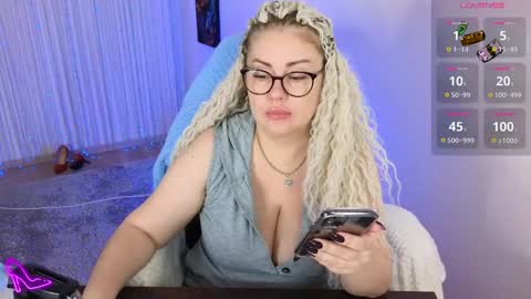 Snapshot of misskassandraa chatting on 12-06-24, 05:22 you can call me Mommymy GoddessMiss Kassandra online show from 12-06-24, 05:22