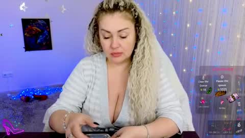 Snapshot of misskassandraa chatting on 12-11-24, 01:39 you can call me Mommymy GoddessMiss Kassandra online show from 12-11-24, 01:39