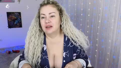 Snapshot of misskassandraa chatting on 12-11-24, 07:46 you can call me Mommymy GoddessMiss Kassandra online show from 12-11-24, 07:46