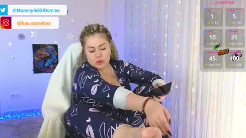Snapshot of misskassandraa chatting on 01-08-25, 09:53 you can call me Mommymy GoddessMiss Kassandra online show from 01-08-25, 09:53