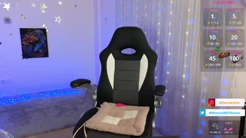 Snapshot of misskassandraa chatting on 01-21-25, 10:52 you can call me Mommymy GoddessMiss Kassandra online show from 01-21-25, 10:52