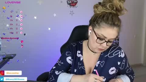 Snapshot of misskassandraa chatting on 02-27-25, 02:10 you can call me Mommymy GoddessMiss Kassandra online show from 02-27-25, 02:10
