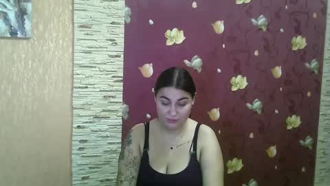 Lisa online show from 12-17-24, 09:16