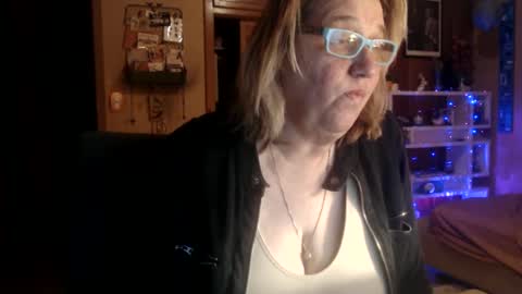 Snapshot of misskittyfox chatting on 01-13-25, 01:56 MissKittyFox online show from 01-13-25, 01:56