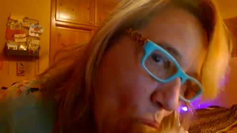 Snapshot of misskittyfox chatting on 06-03-26, 04:48 MissKittyFox online show from 06-03-26, 04:48