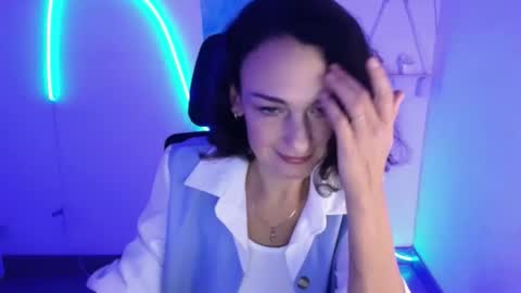 Christina online show from 10-18-25, 11:33