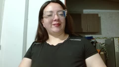 Snapshot of misslady__eva chatting on 02-17-25, 08:19 eva online show from 02-17-25, 08:19