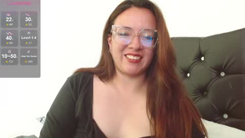 Snapshot of misslady__eva chatting on 02-19-25, 12:33 eva online show from 02-19-25, 12:33