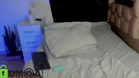 Lucye Robbie online show from 01-05-25, 07:49