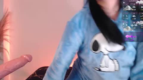 Snapshot of missmariana_ chatting on 09-17-25, 12:23 missmariana_ online show from 09-17-25, 12:23