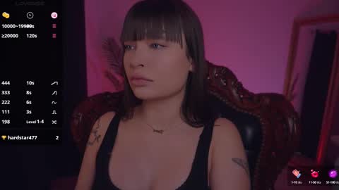 Snapshot of missmerciless chatting on 02-10-25, 08:31 LUXXANDRA online show from 02-10-25, 08:31