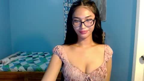 missminervaa online show from 05-09-26, 08:14