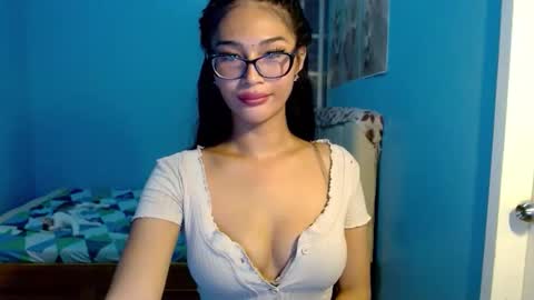 missminervaa online show from 05-11-26, 04:48