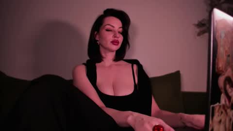   online show from 11-03-25, 07:59