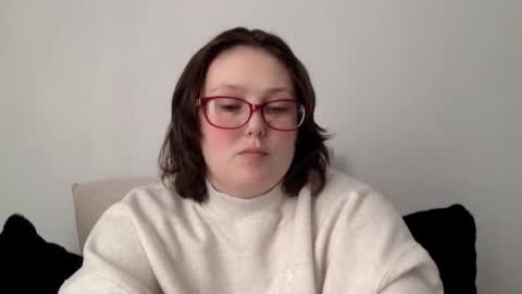 missmistressmal online show from 03-08-26, 04:00