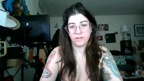 Snapshot of missmonatoyou chatting on 02-09-26, 11:03 MissMona online show from 02-09-26, 11:03